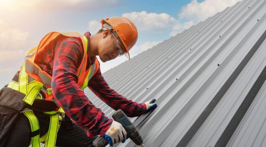 Professional New roof installation in Greendale, WI